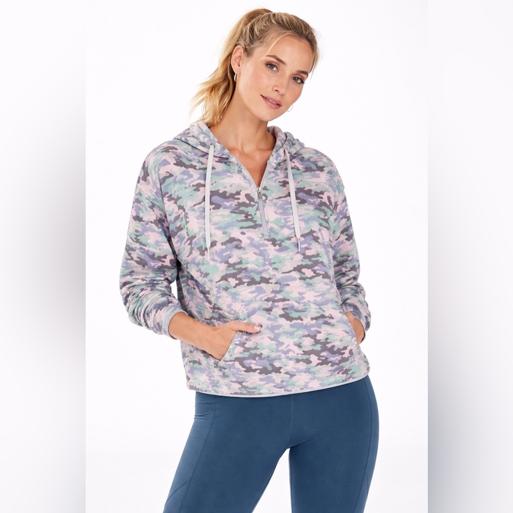 Fabletics Hallie Cinchable Half Zip Hoodie Camo Size M NWT Cropped